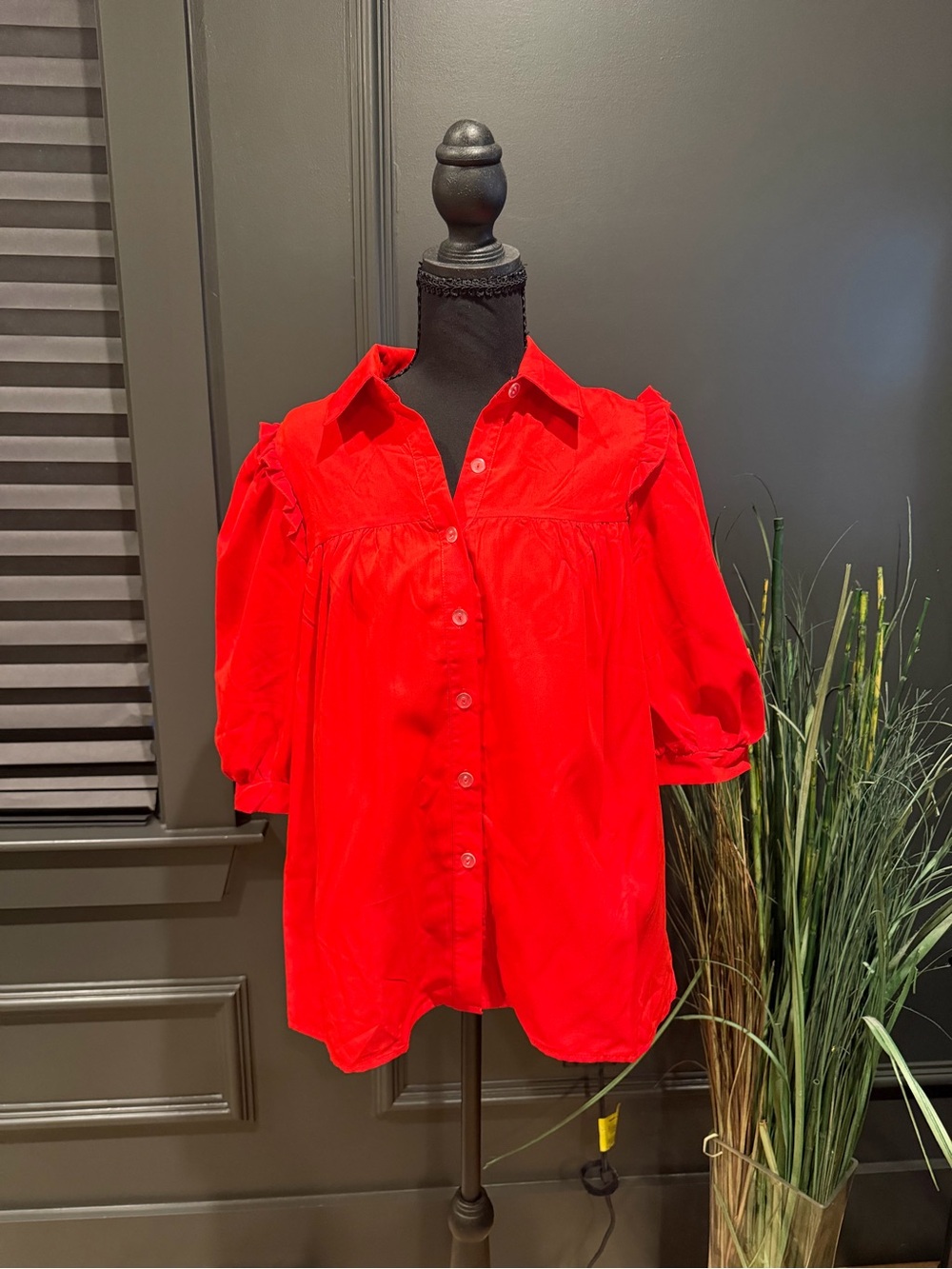 SHEIN Red Puff-Sleeve Button-Down Shirt